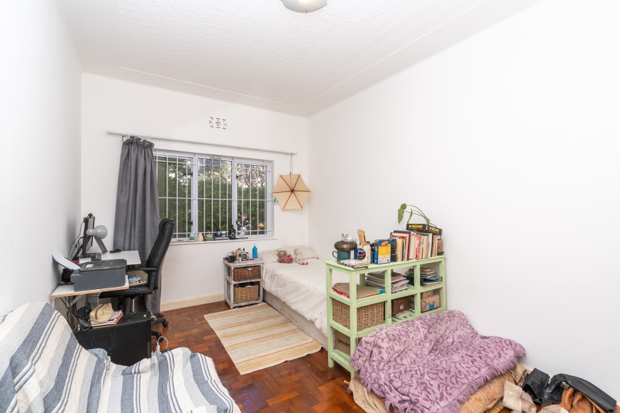 2 Bedroom Property for Sale in Vredehoek Western Cape
